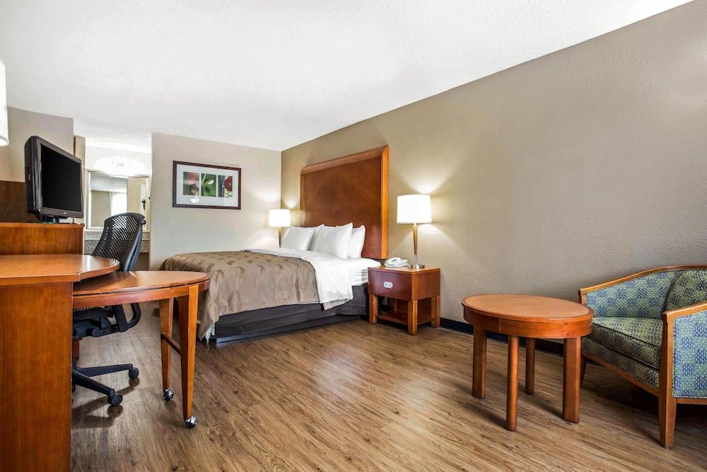 Quality Inn & Suites University Area 2 estrelas em Charlotte