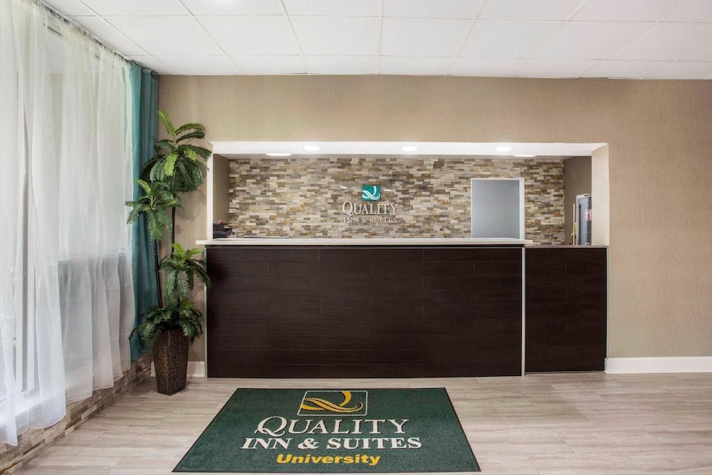 Quality Inn & Suites University Area 2