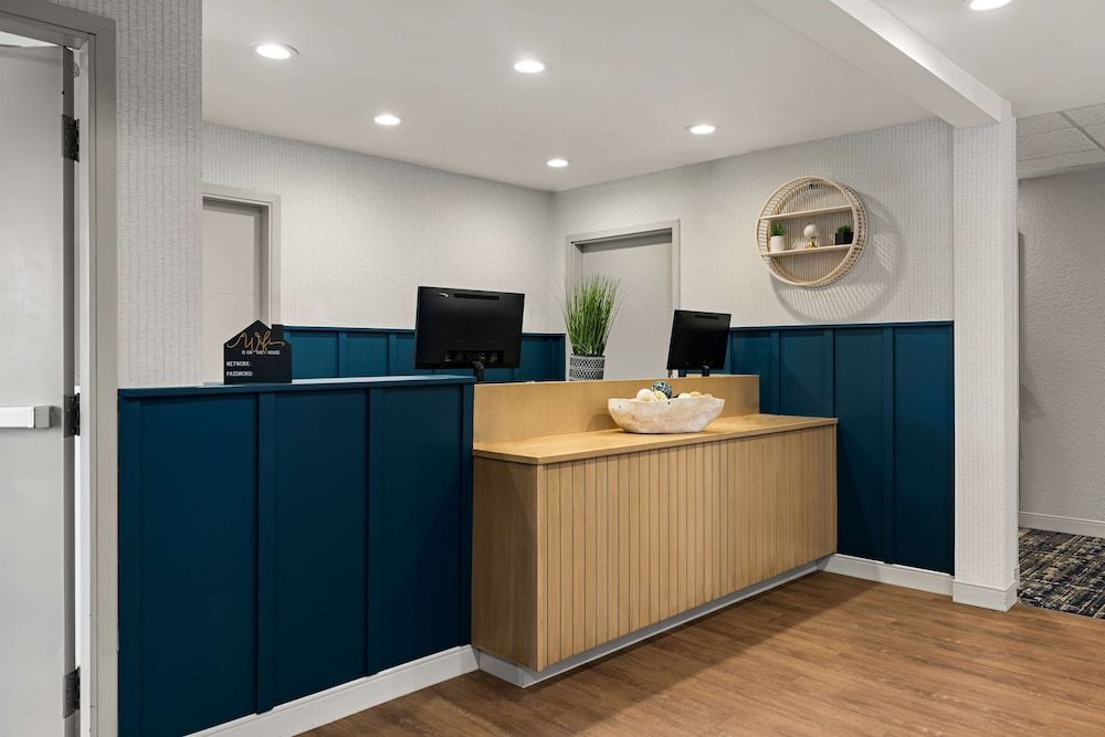 Sonesta Simply Suites Irvine East Foothill 2