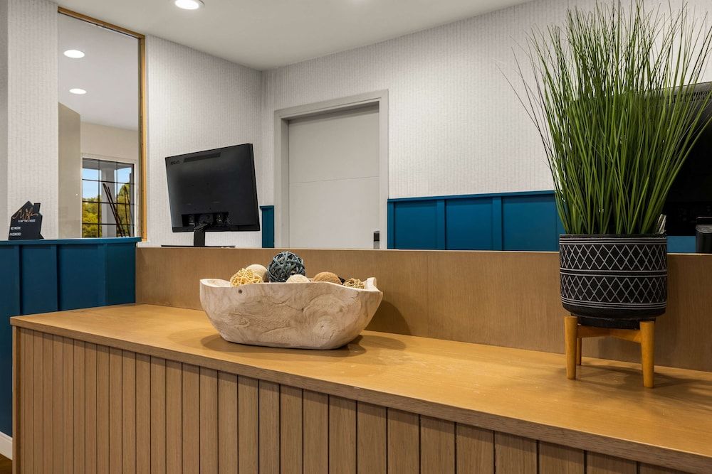 Sonesta Simply Suites Irvine East Foothill 3