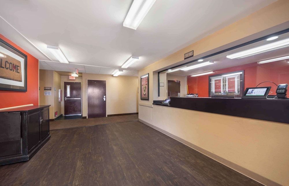 Suburban Studios 3