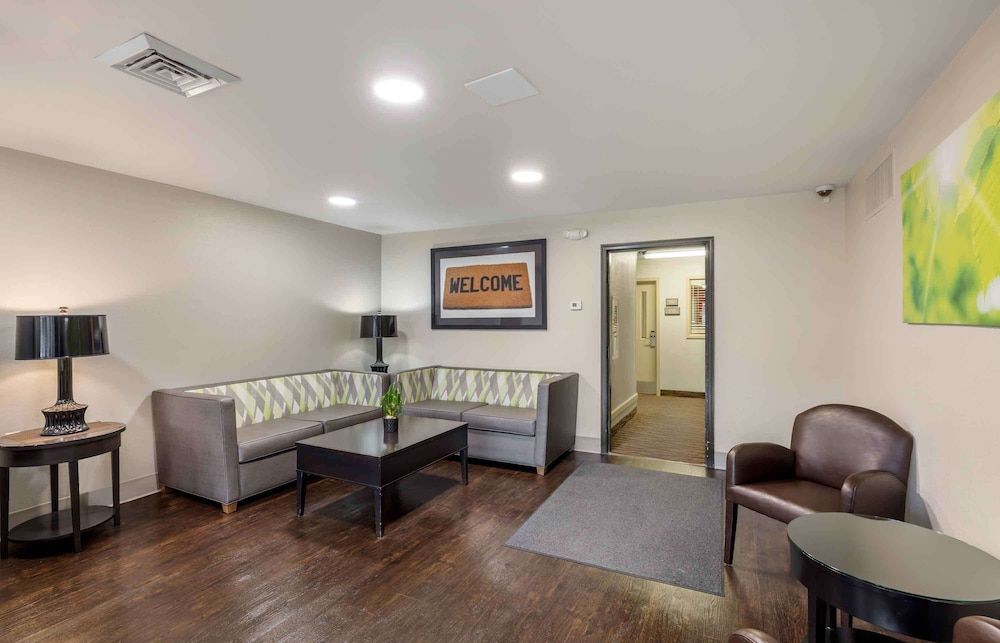 Extended Stay America Suites Omaha West 2