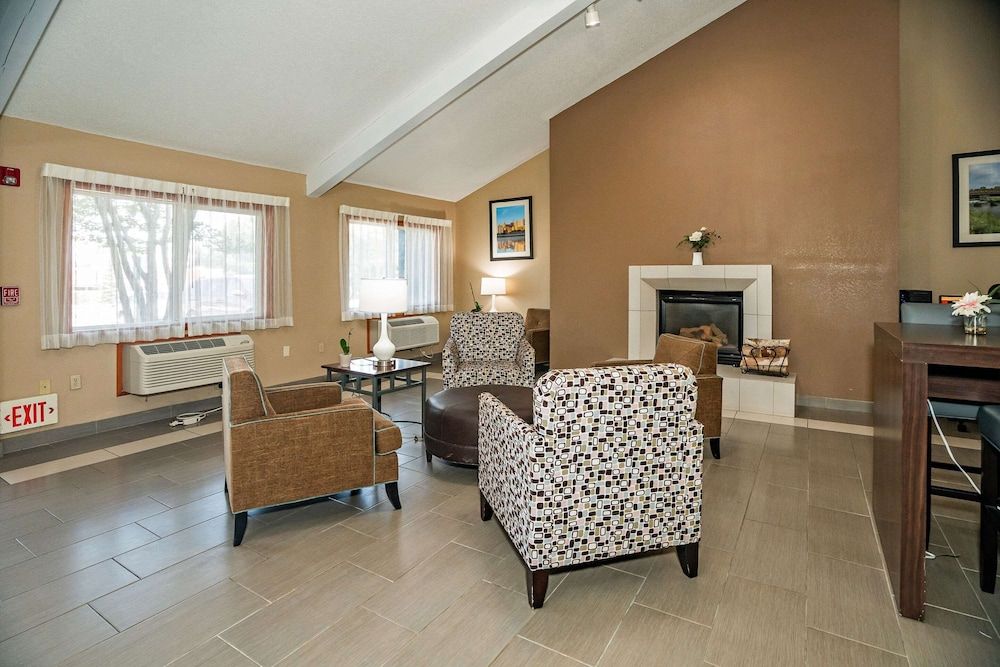 Quality Inn near Medical Center 3