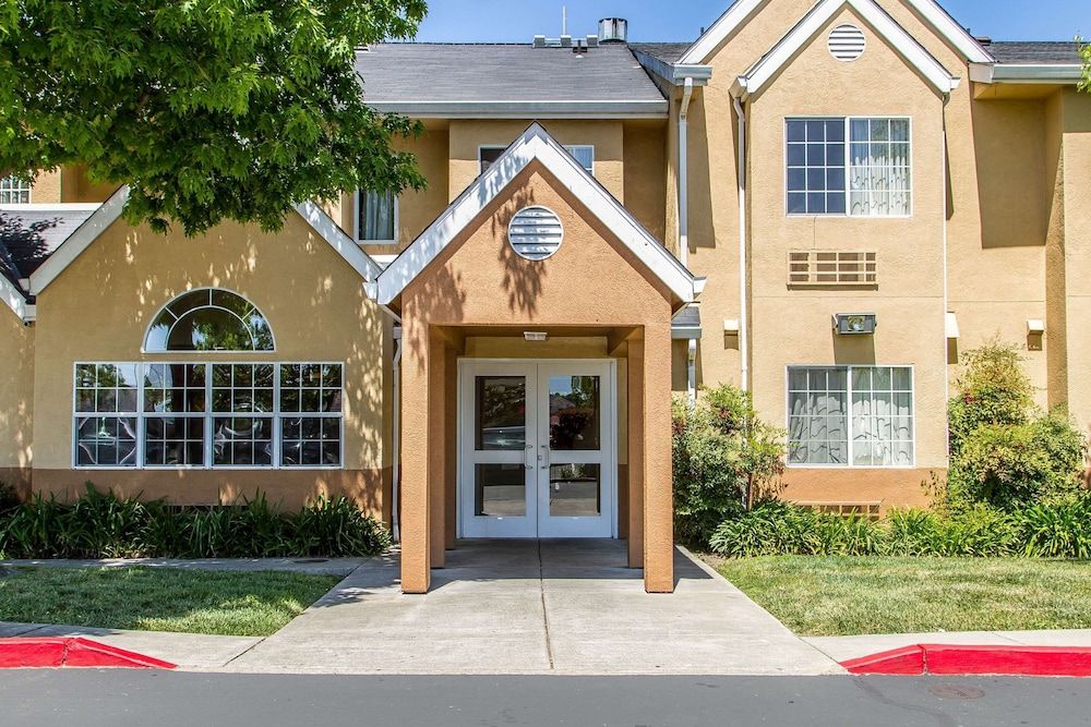 Quality Inn & Suites Santa Rosa 2 estrelas em Santa Rosa