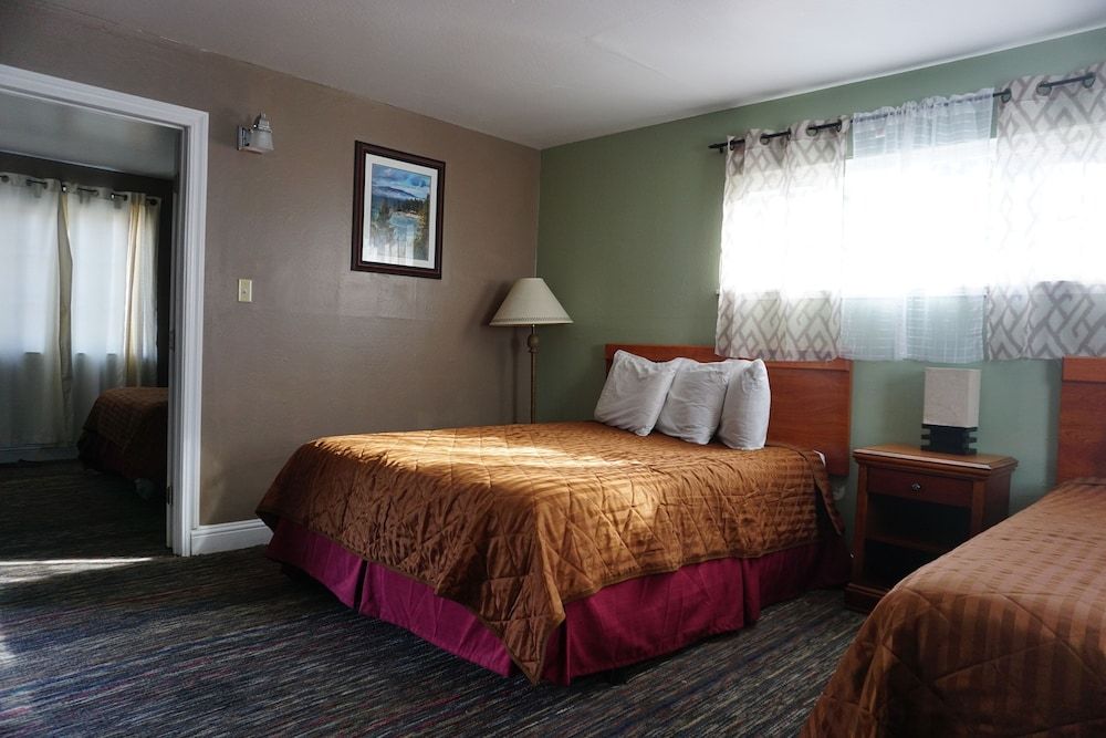 A&A Lake Tahoe Inn 3