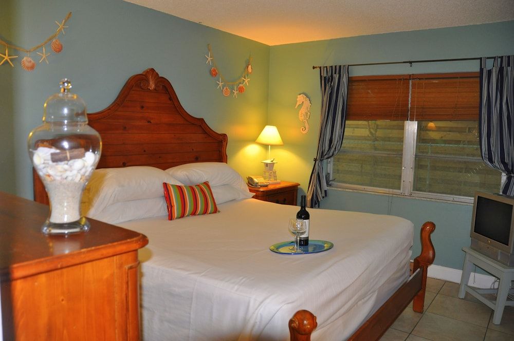 Lido Islander Inn 3