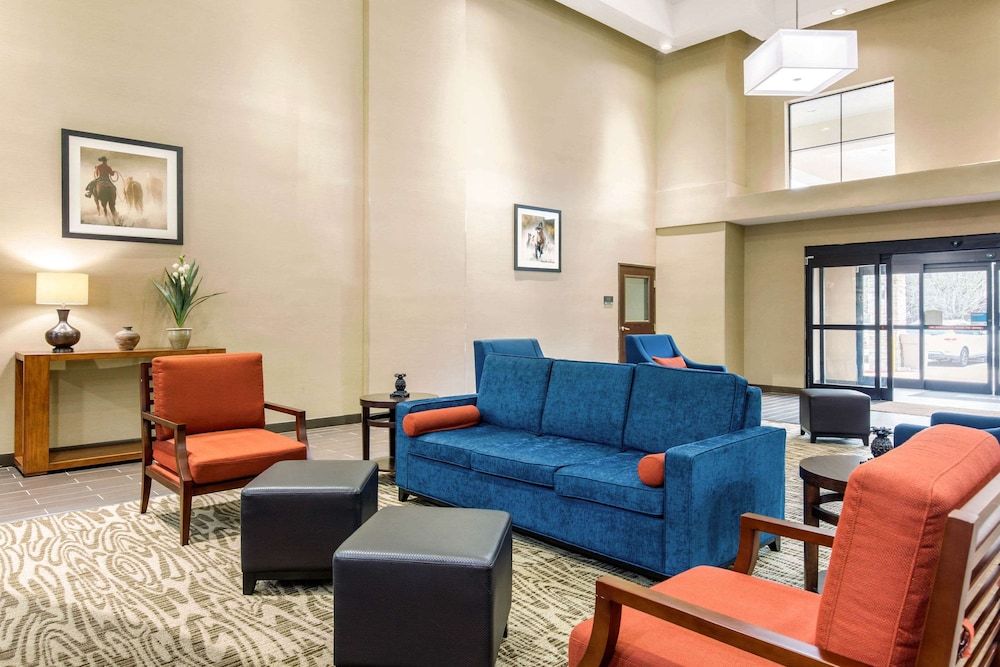 Comfort Inn & Suites IAH Bush Airport – East 3