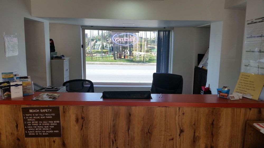 Driftwood Beach Motel 2