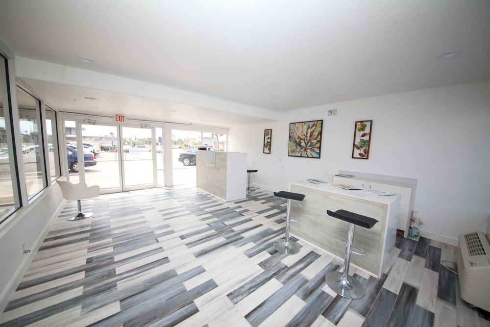 The Beach House Inn 3