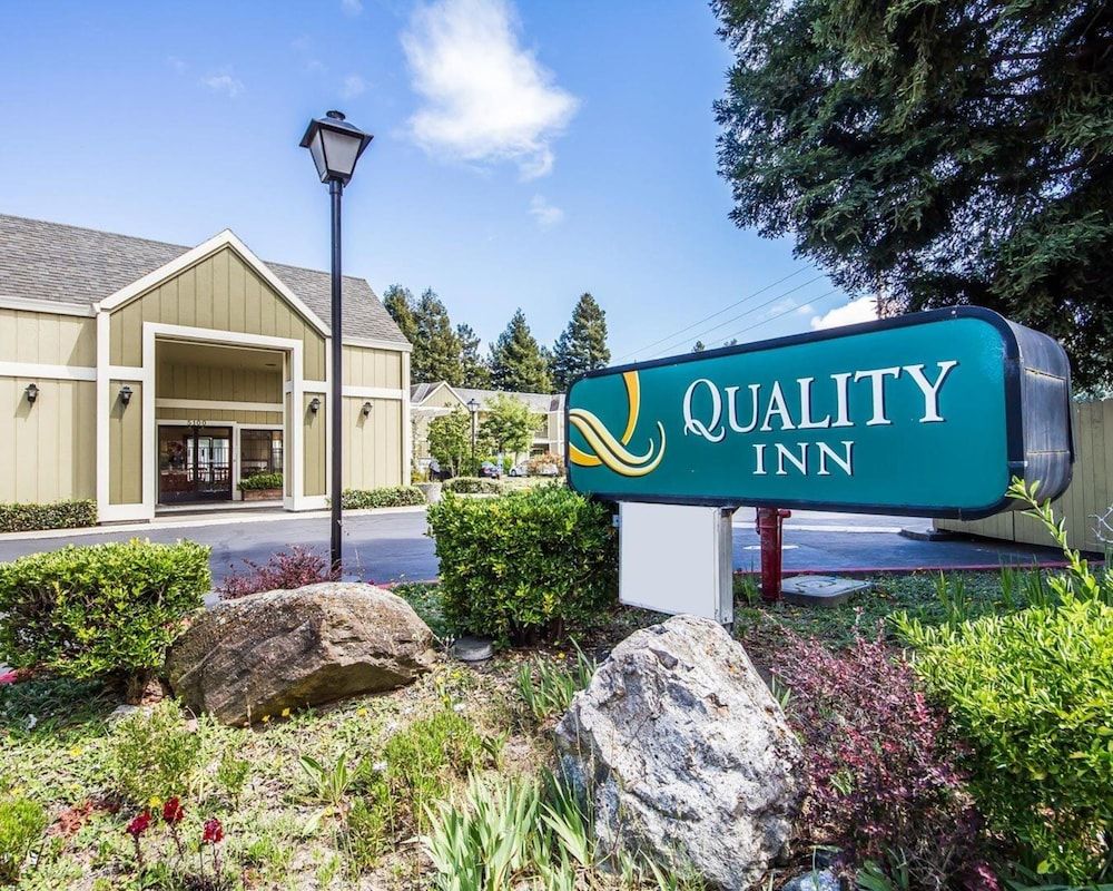 Quality Inn Petaluma - Sonoma 3 étoiles à Petaluma
