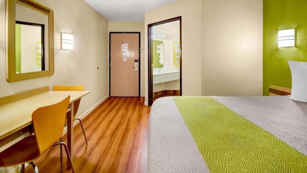 Lakeside Inn Lake Havasu City 2