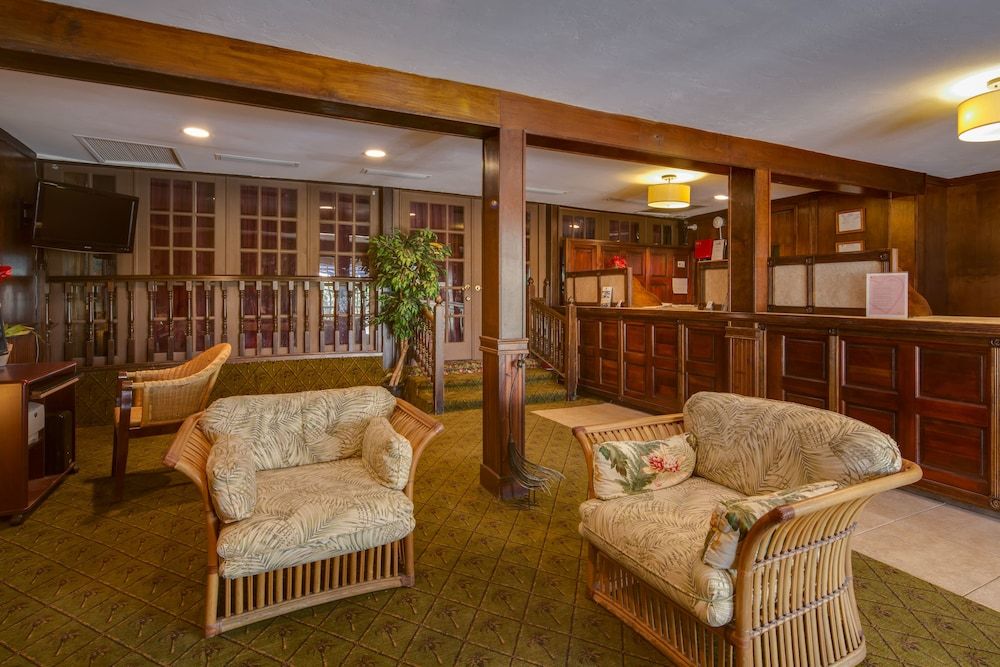 Olde Marco Island Inn and Suites 2