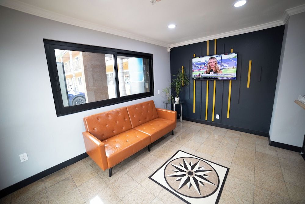 Travelodge by Wyndham Ontario 3