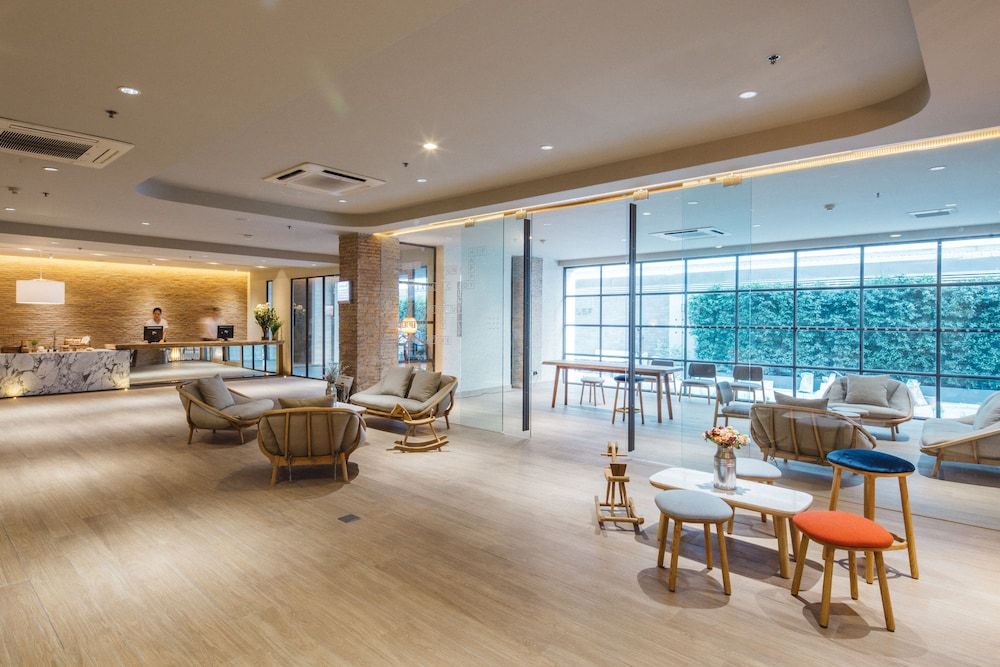 Clef Hotel 2