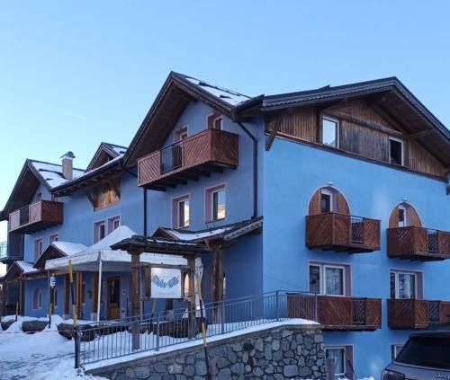 Hotel Cielo Blú 3 estrelas em Passo del Tonale