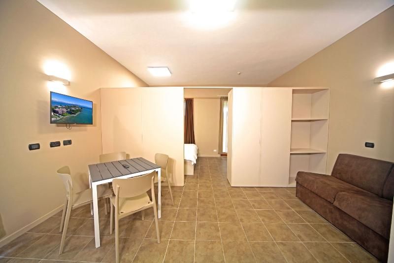 Smeraldo apartments -1 estrellas en Sirmione