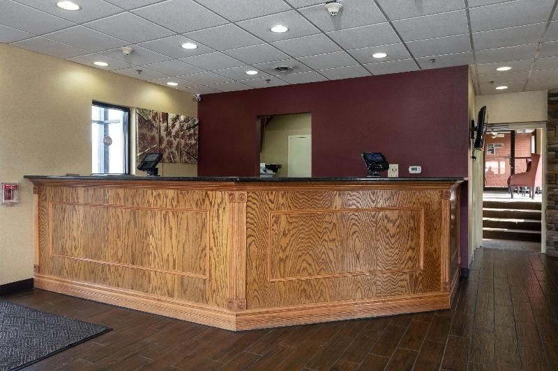 Red Roof Inn Suites Newark University 2 estrelas em Newark