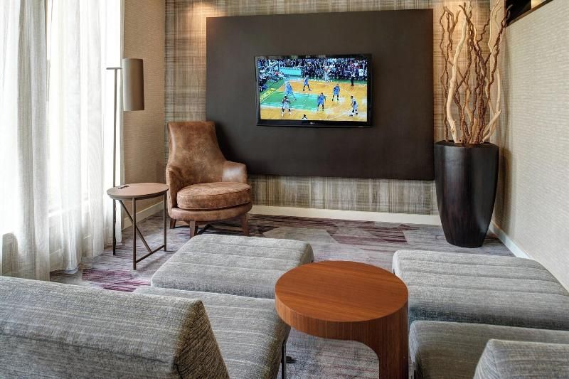 Courtyard Chicago Oakbrook Terrace 3