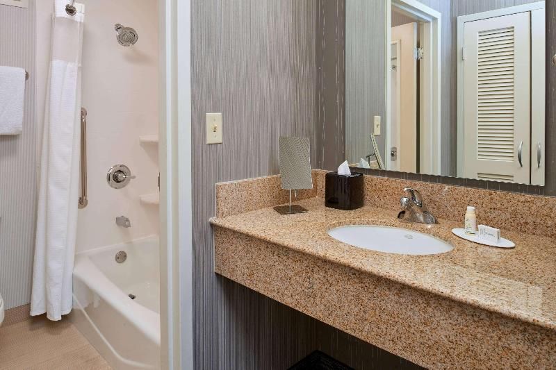 Sonesta Select Indianapolis Carmel 2
