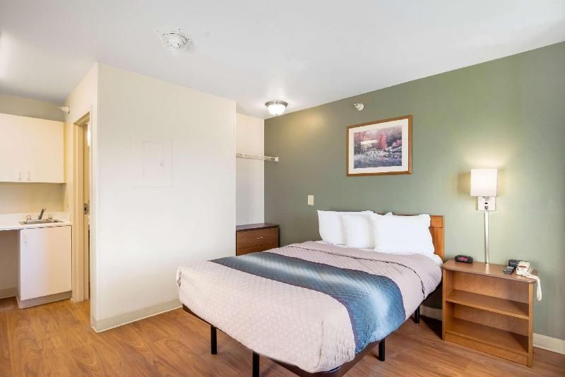 HomeTowne Studios Colorado Springs - Airport 2 estrellas en Colorado Springs