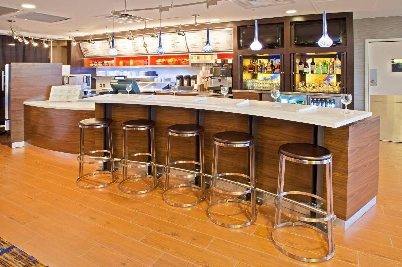 Courtyard by Marriott Louisville Northeast 3 estrellas en Louisville