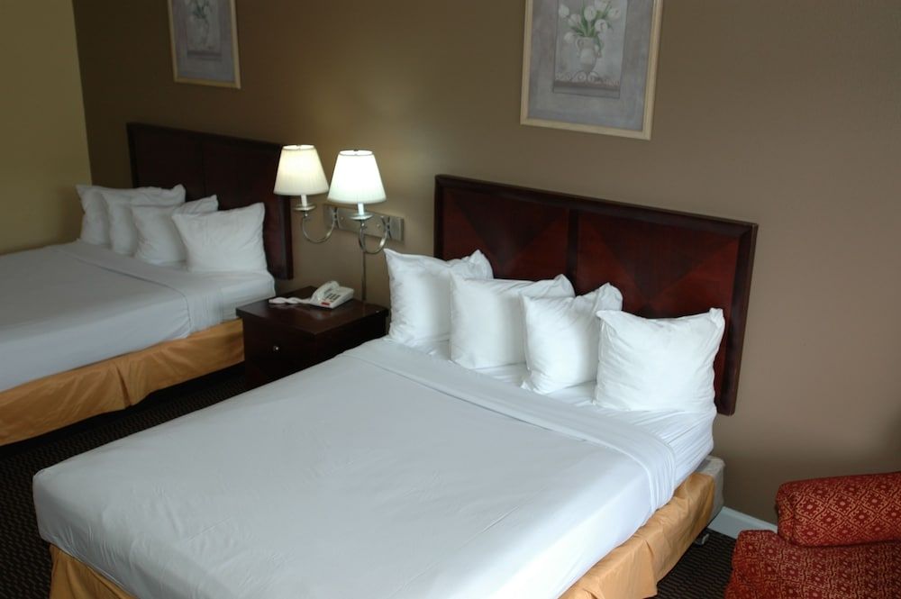 Ambassadors Inn & Suites 3