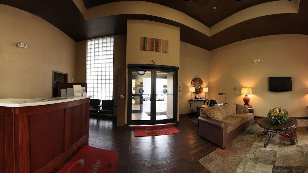 Econo Lodge Black Hills 2