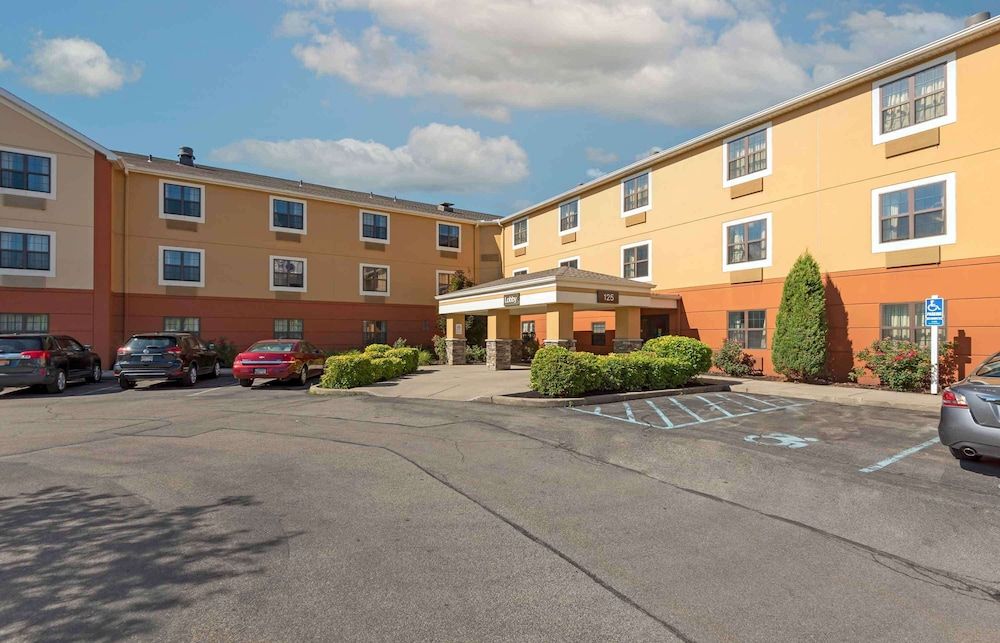 Extended Stay America Suites Buffalo Amherst 2 étoiles à Amherst