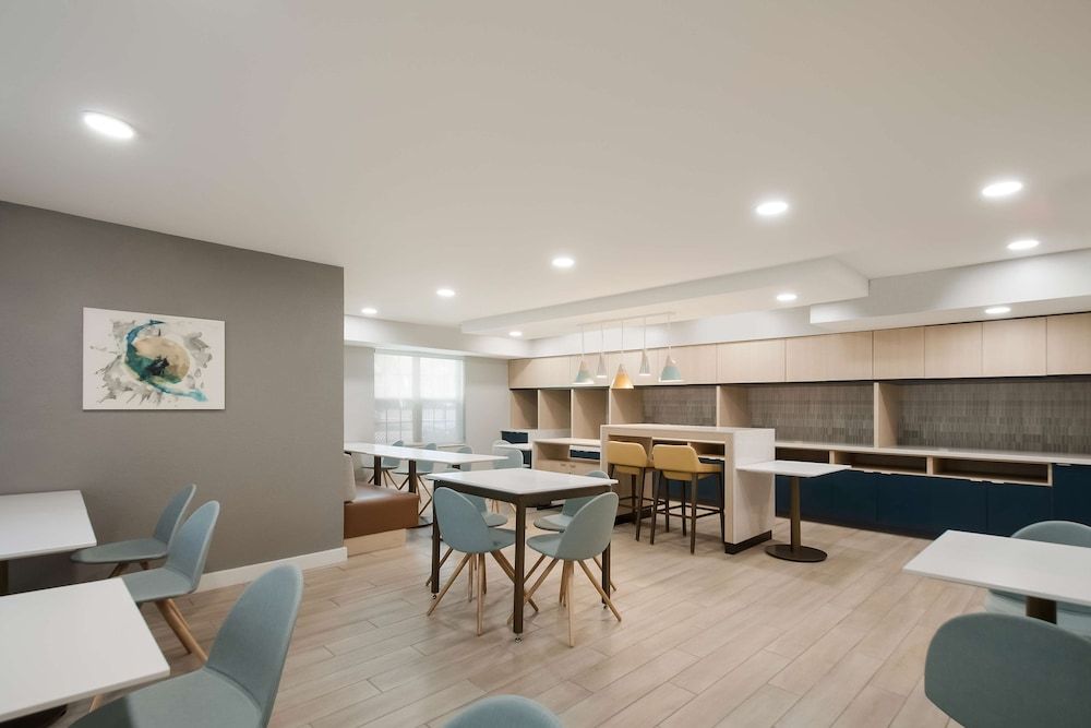 Sonesta Simply Suites Falls Church 3