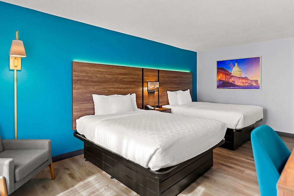 Clarion Inn Falls Church - Arlington 2