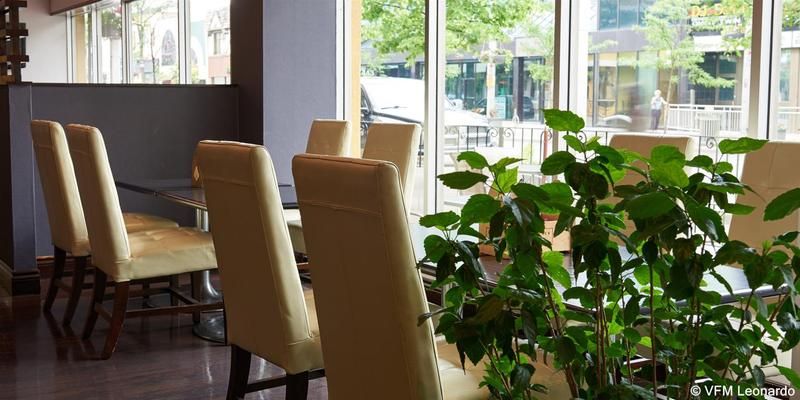 Four Points by Sheraton Windsor Downtown 3 étoiles à Windsor