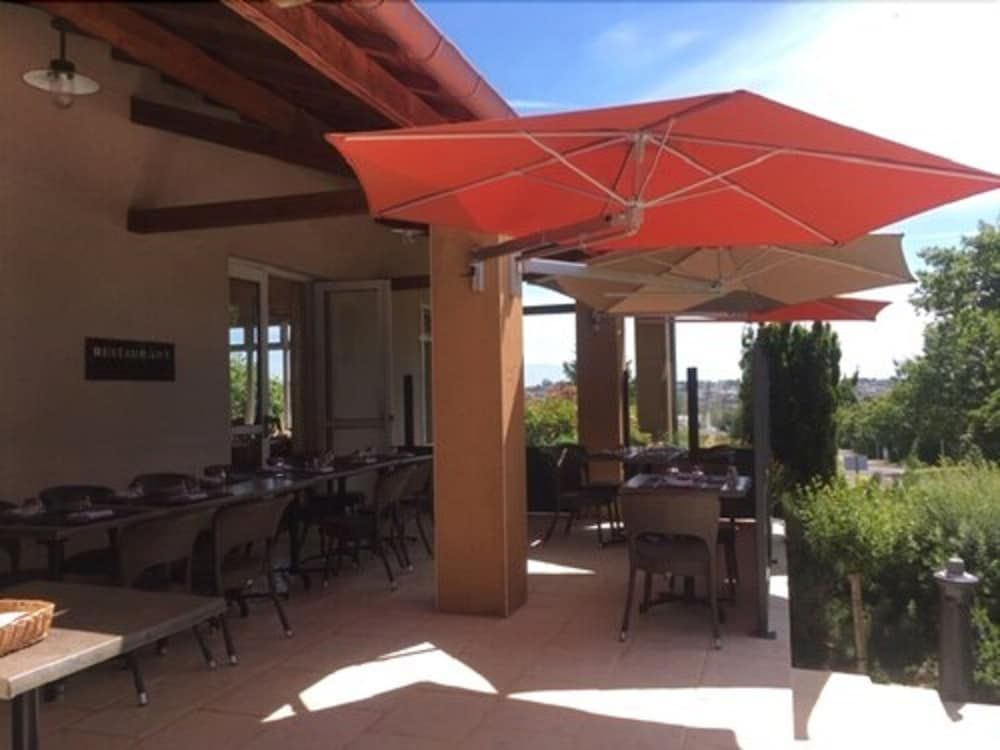 Hotel Les Trois Marchands 2 étoiles à Bressuire