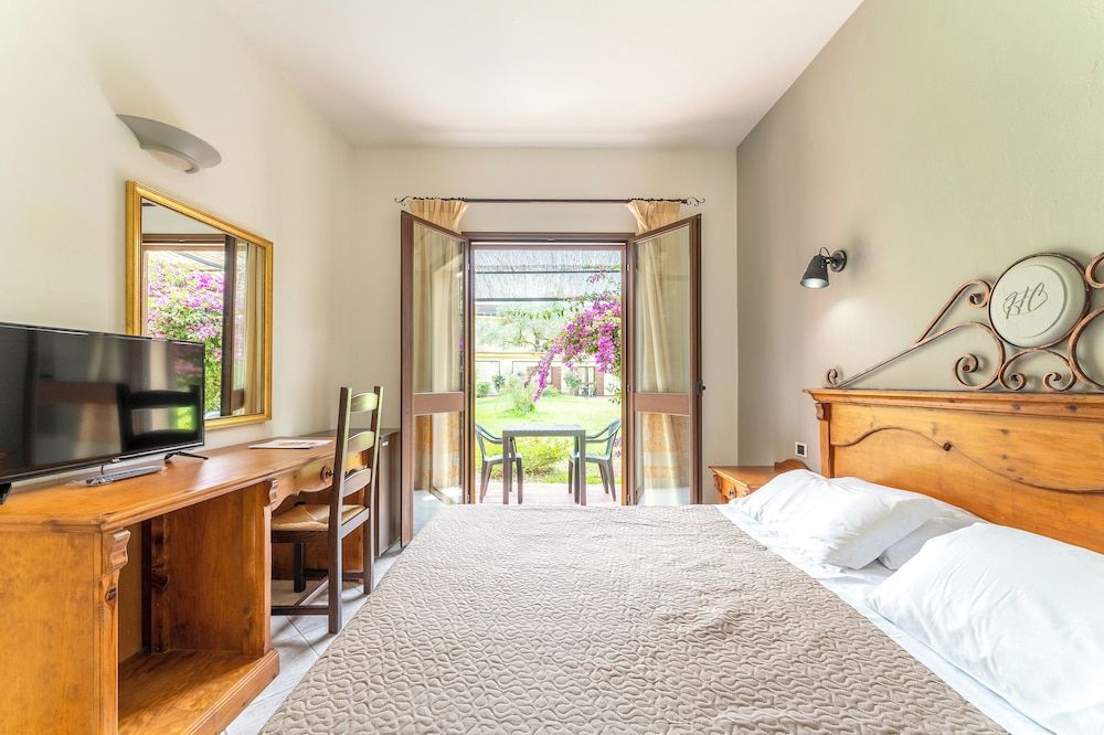 Hotel Ribot with pool in Arborea 2