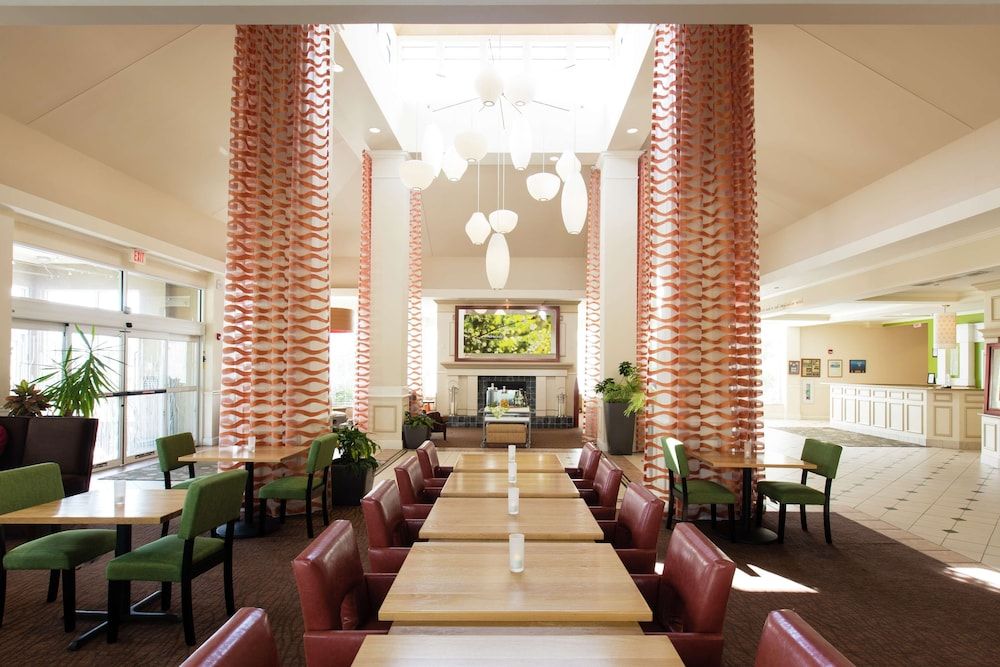 Hilton Garden Inn Grand Forks - UND 2