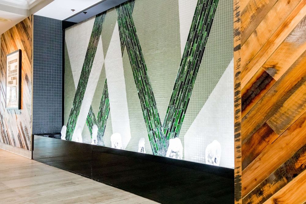 Embassy Suites by Hilton Lexington Green 3