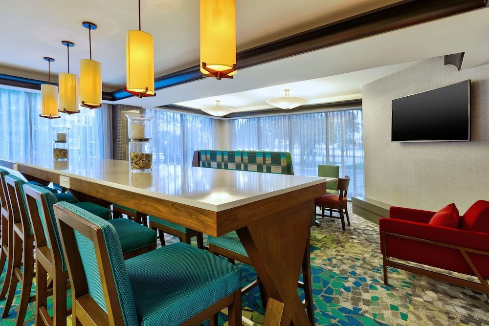 Hampton Inn Traverse City 3