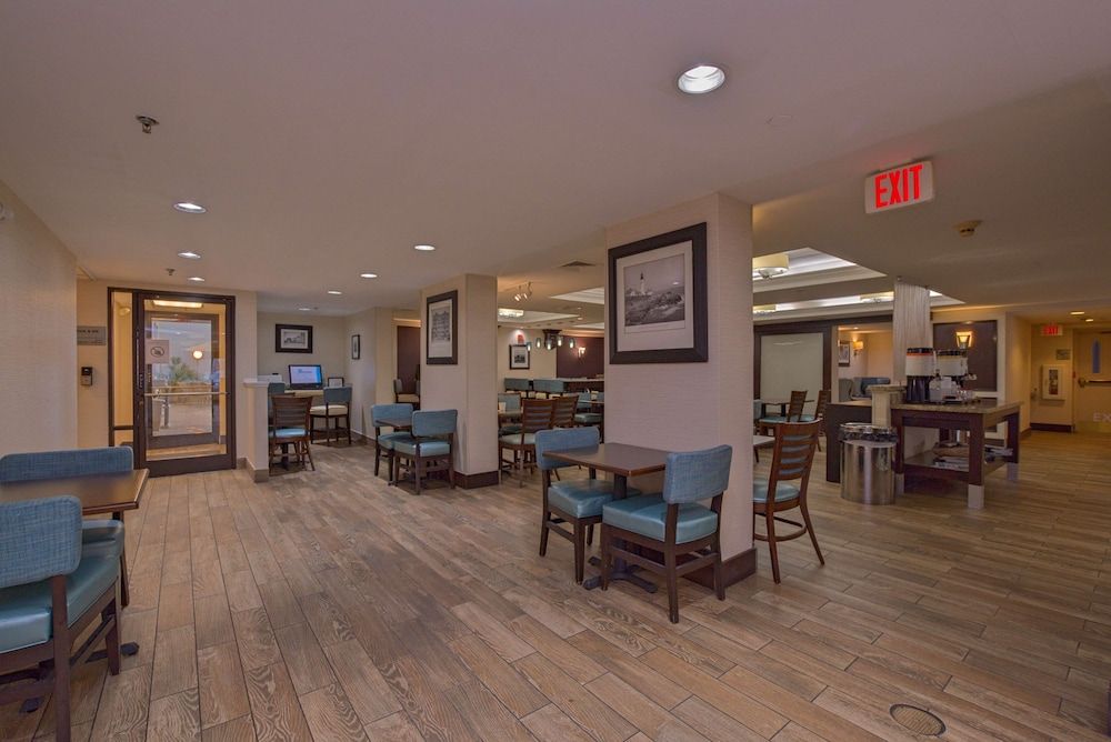 Hampton Inn Portsmouth Central 3