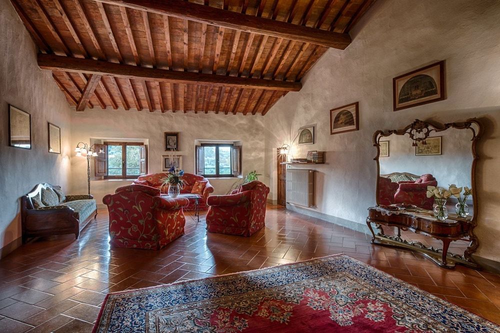 Villa Campestri Olive Oil Resort 3