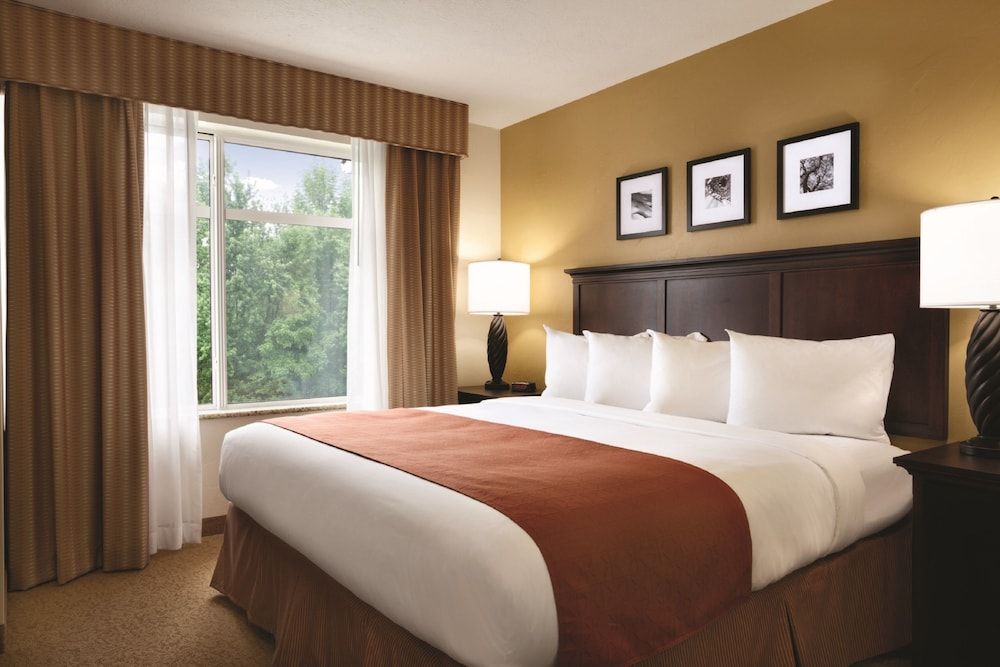 Country Inn & Suites by Radisson, Lincoln North Hotel and Conference Center, NE 3
