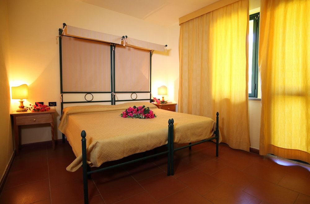 Marina del Marchese Beach Resort 2