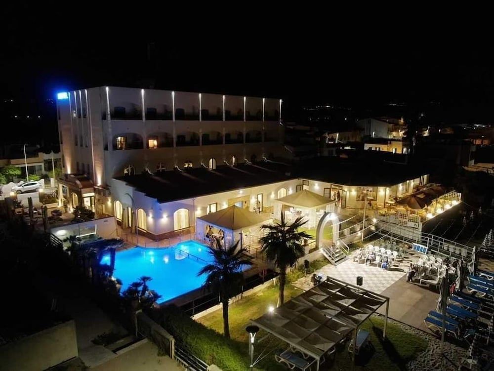 Hotel Il Gabbiano Beach 3 estrelas em Terme Vigliatore