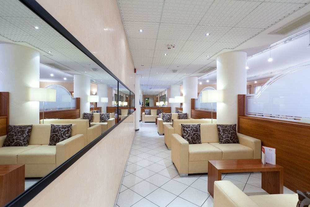 UNA HOTELS Occhiobello 3