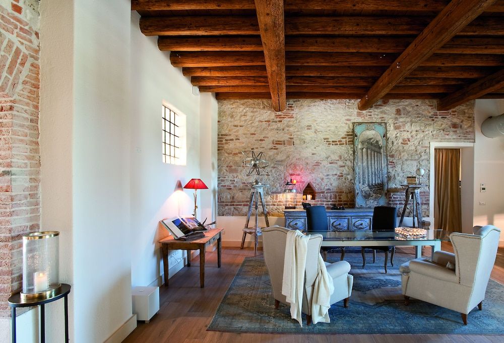 La Barchessa di Villa Pisani 1