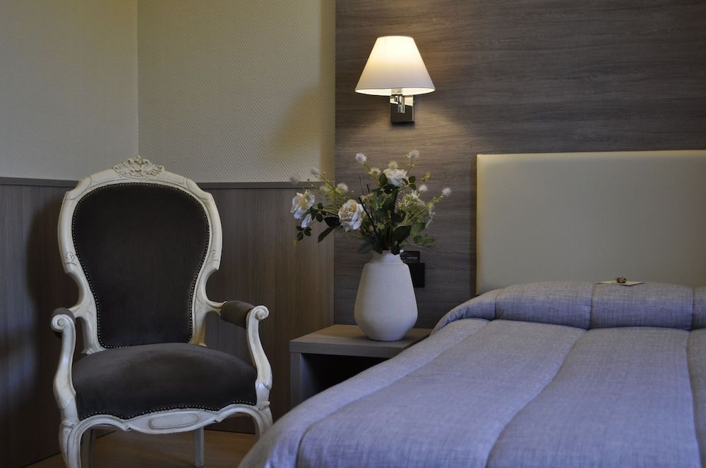 Hotel Est 3 estrelas em Piombino