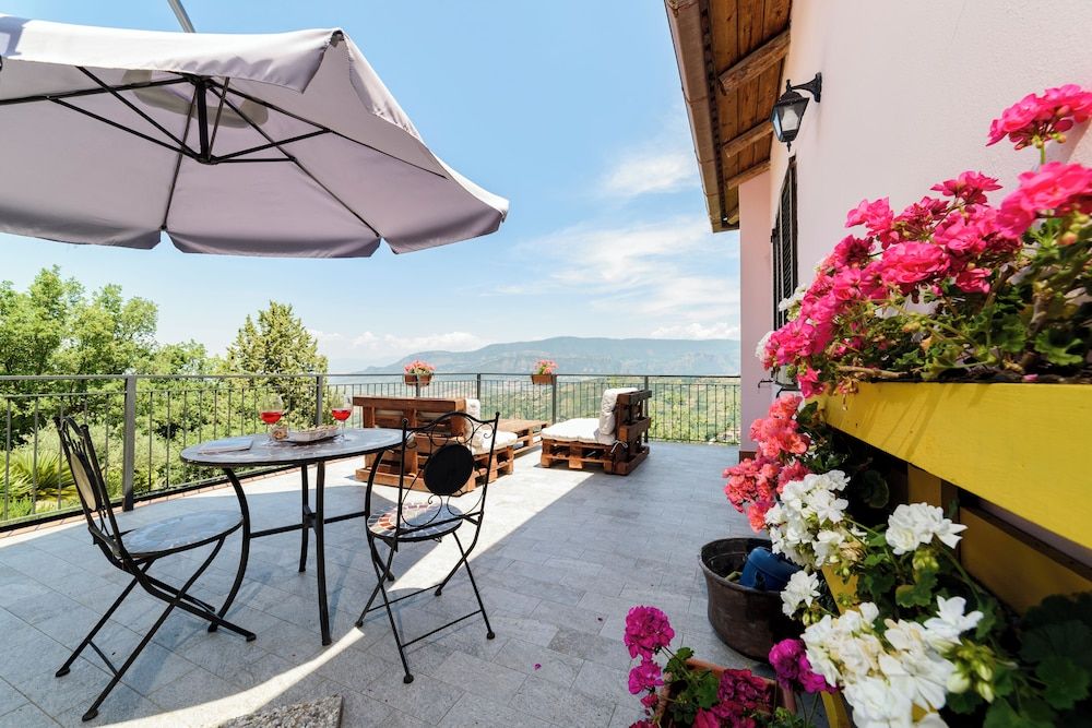 Albachiara Casa Di Campagna B&B 1