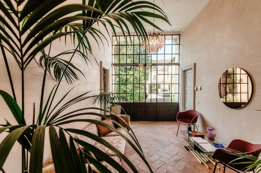 Dandelion Como Suites & Park 2