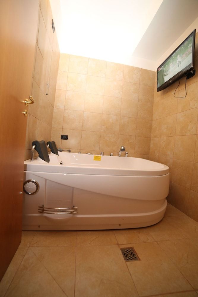 Hotel Accord Le Rose 3