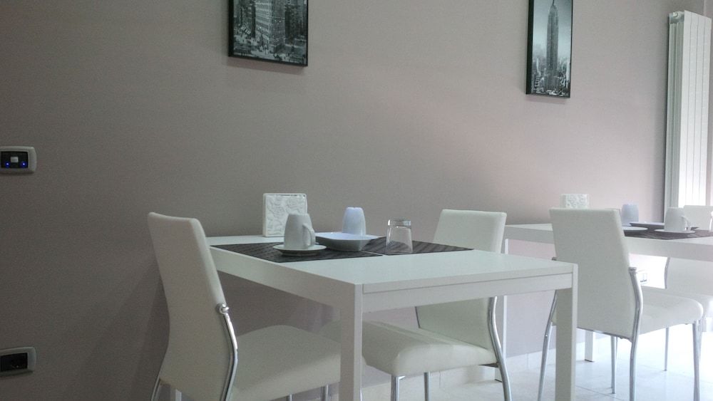 Brain Rooms & Suite 2