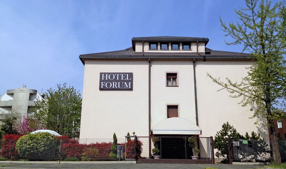 Hotel Forum 1