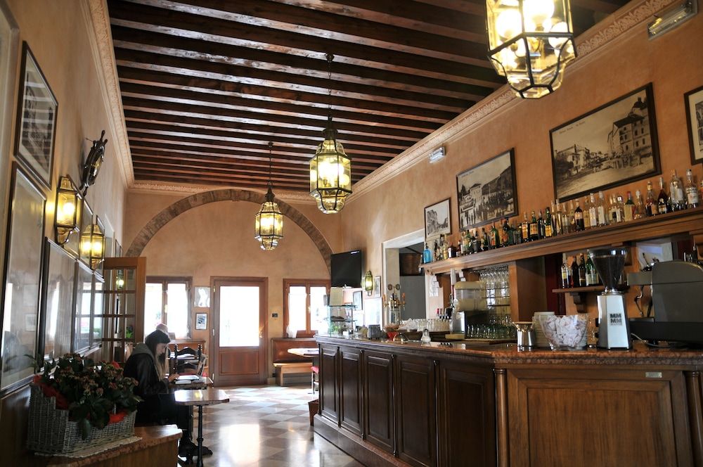 Hotel 5 Colonne 2 estrelas em Mirano